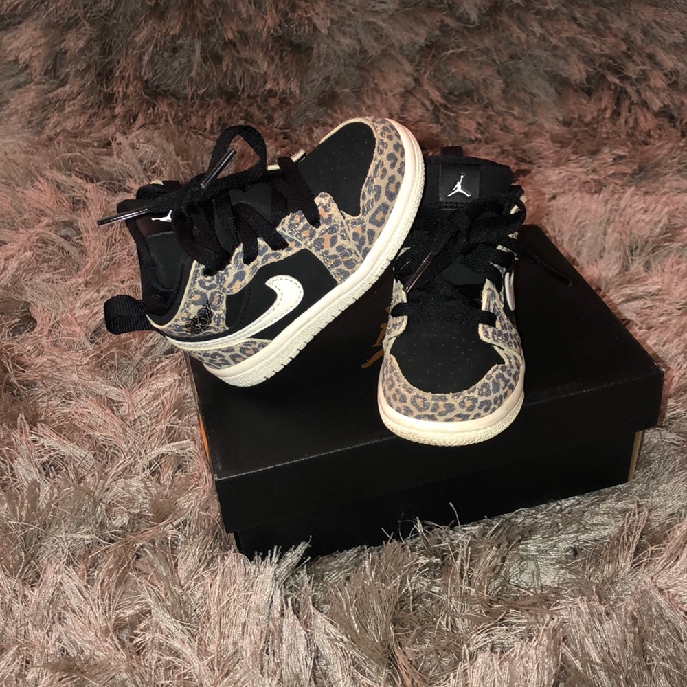 Jordan 1 mid Se